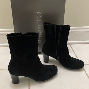 Beautiful and impeccable La Canadienne dress boot. Excellent condition.